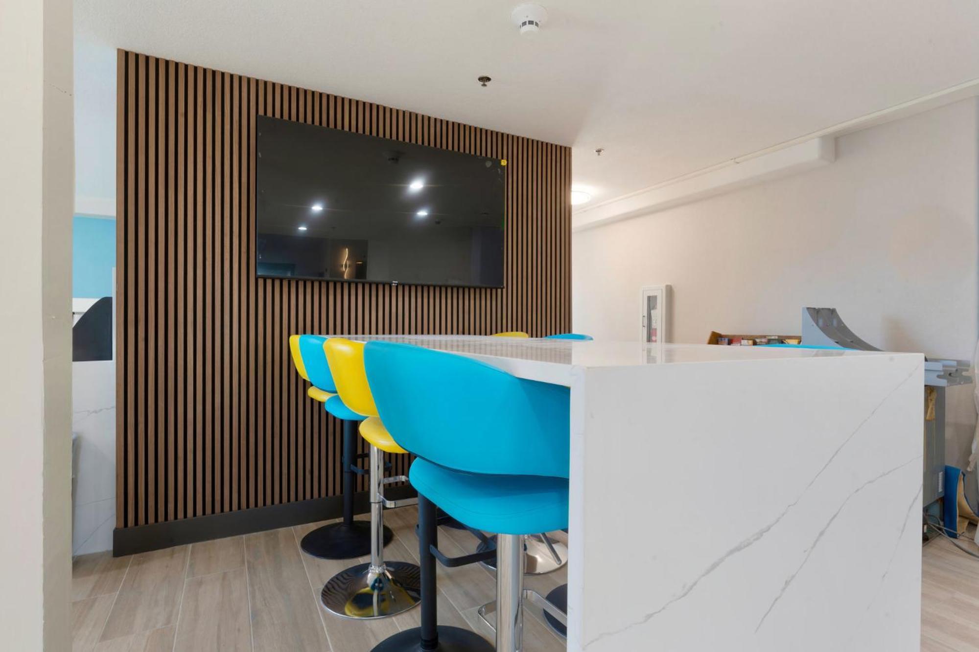 Days Inn By Wyndham ת'ורנטון מראה חיצוני תמונה